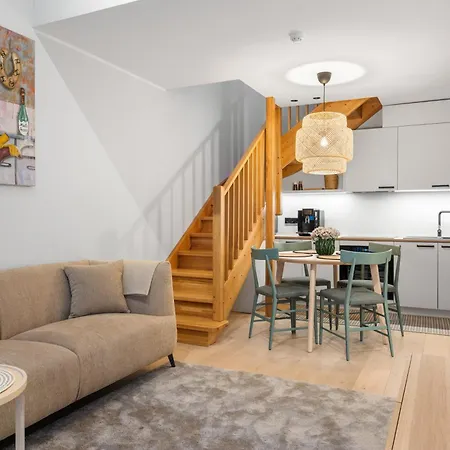 Apartamento Saue 1 Townhouse - Old Town & Parking Haapsalu